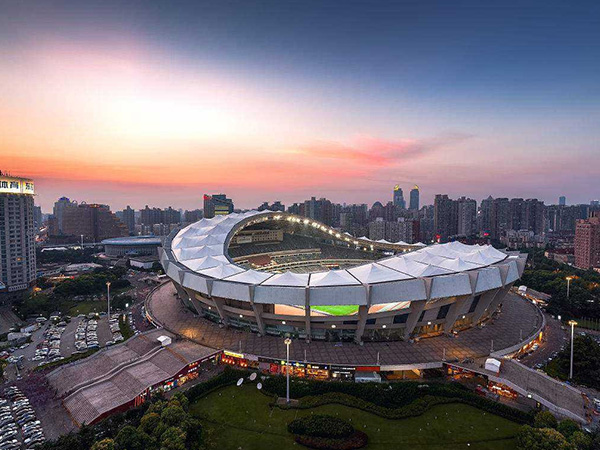 上海体育场半单元式玻璃幕墙建筑