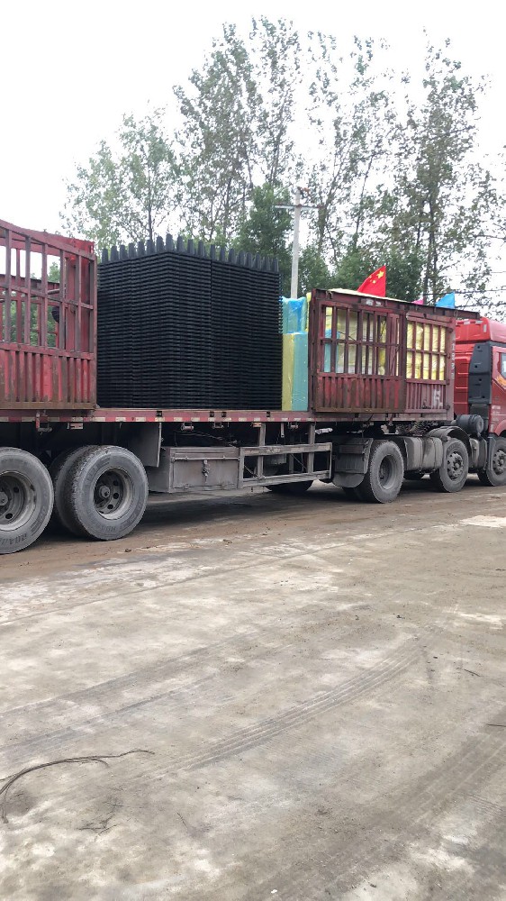 江苏佳云尔公司九月三十号往长春发货现场图